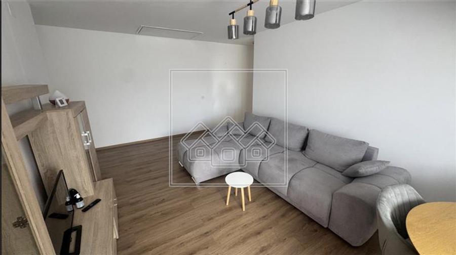 Apartament cu 2 camere decomandat, mobilat în Șelimbăr