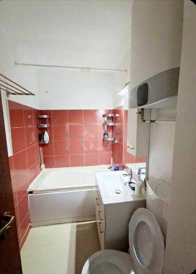 Apartament cu 2 camere semidecomandat, mobilat în Berceni