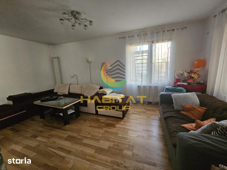 Casă cu 7 camere cu Teren 211 Mp în Vitan