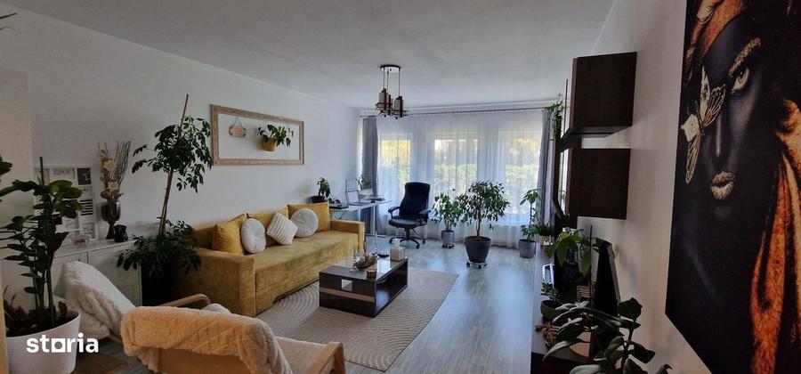 Apartament cu 2 camere decomandat în Central