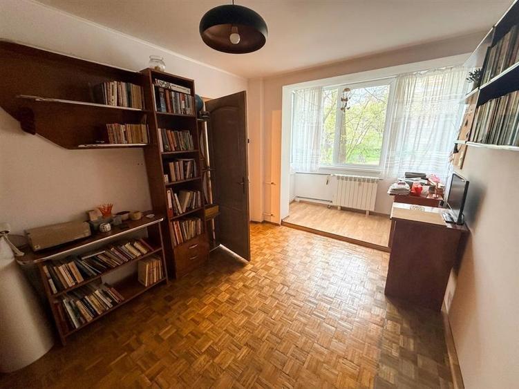 Apartament cu 2 camere semidecomandat în Decebal