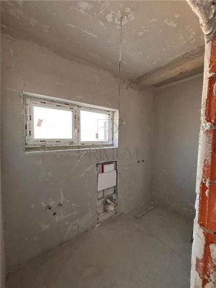 Duplex cu 4 camere cu Canalizare în Moșnița Nouă