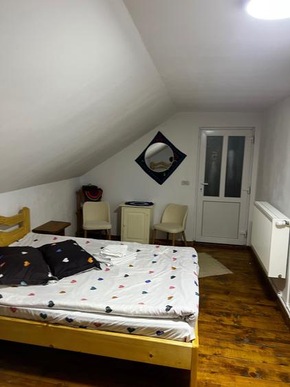 Casă cu 4 camere în Bistrița