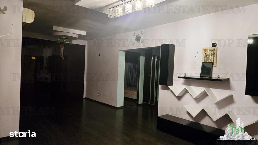 Apartament cu 3 camere semidecomandat în Gara de Nord