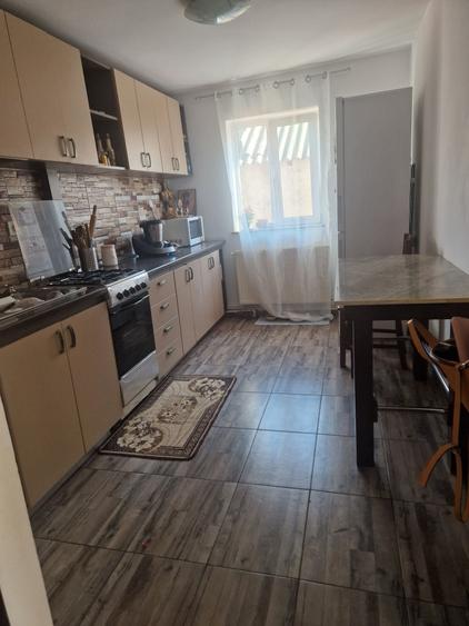 Casă cu 3 camere în Timișești
