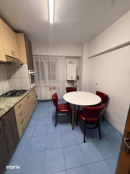 Apartament cu 3 camere în Vasile Alecsandri — fotografia 3
