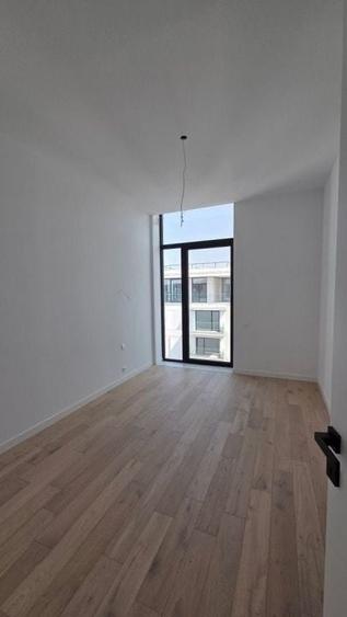 Apartament cu 4 camere decomandat în 13 Septembrie