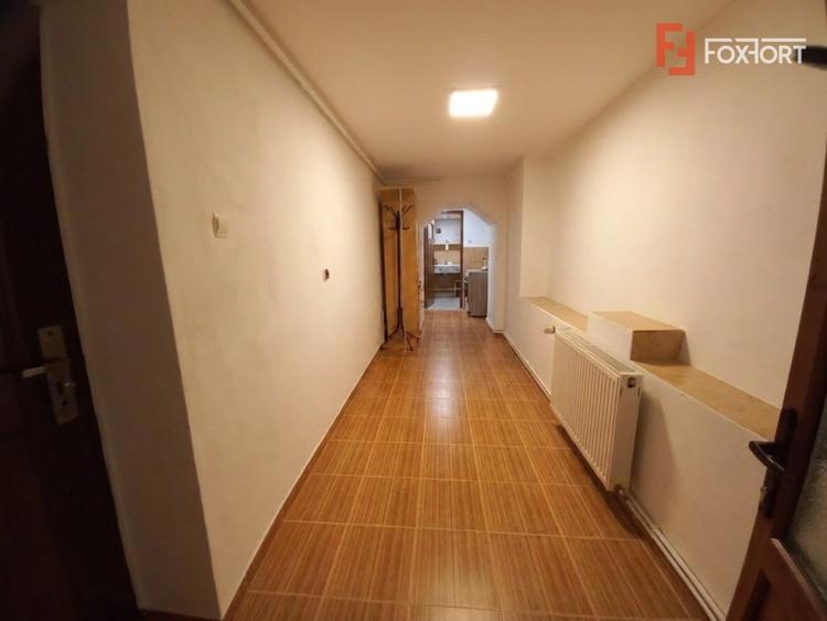 Apartament cu 2 camere semidecomandat în Tipografilor