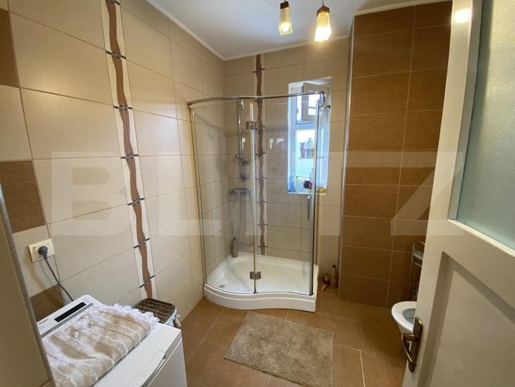 Casă individuală cu 4 camere cu Canalizare în Central