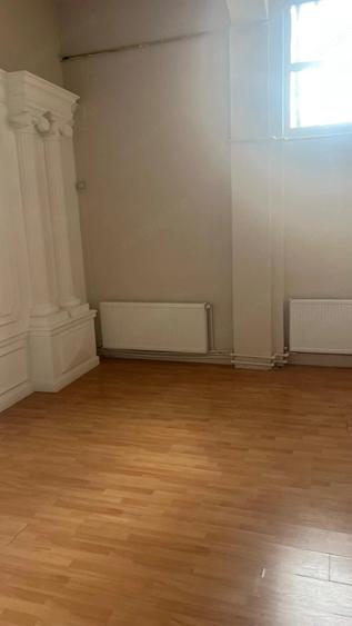 Spațiu comercial, de 280 mp, în Ferdinand