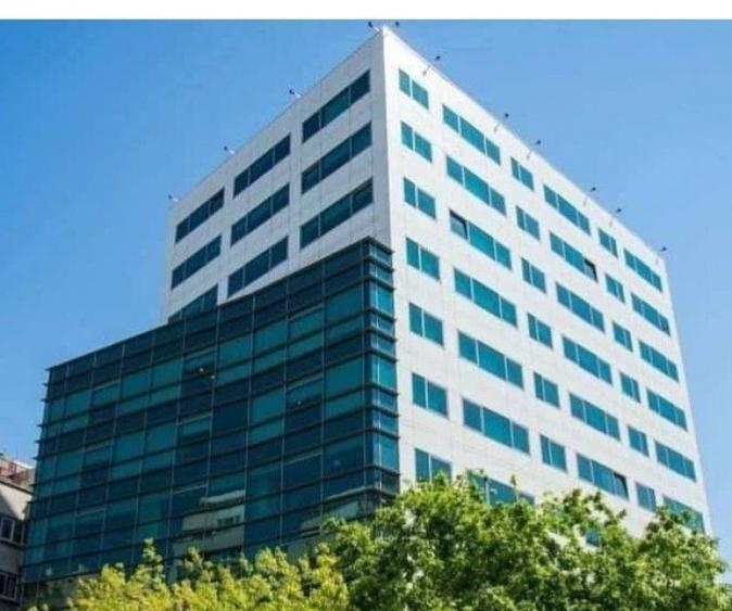Birou, de 1,394 mp, în Universitate