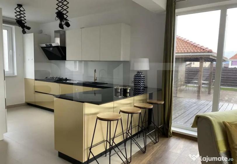 Casă cu 4 camere cu Teren 700 Mp în Central
