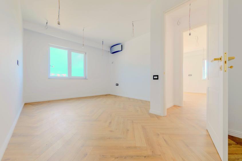 Duplex cu 6 camere cu Canalizare în Timpuri Noi