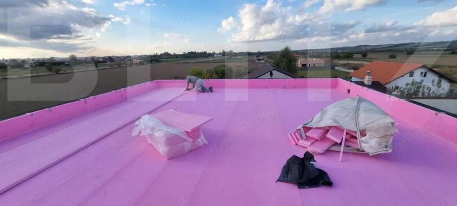 Casă cu Teren 800 Mp în Central