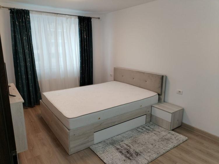 Apartament cu 2 camere decomandat în Exterior Vest