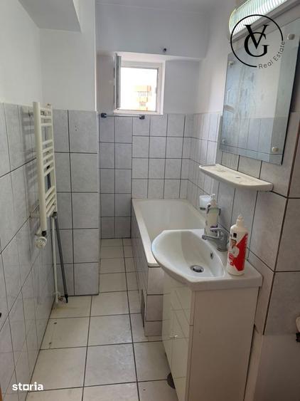 Apartament cu 4 camere decomandat în 13 Septembrie