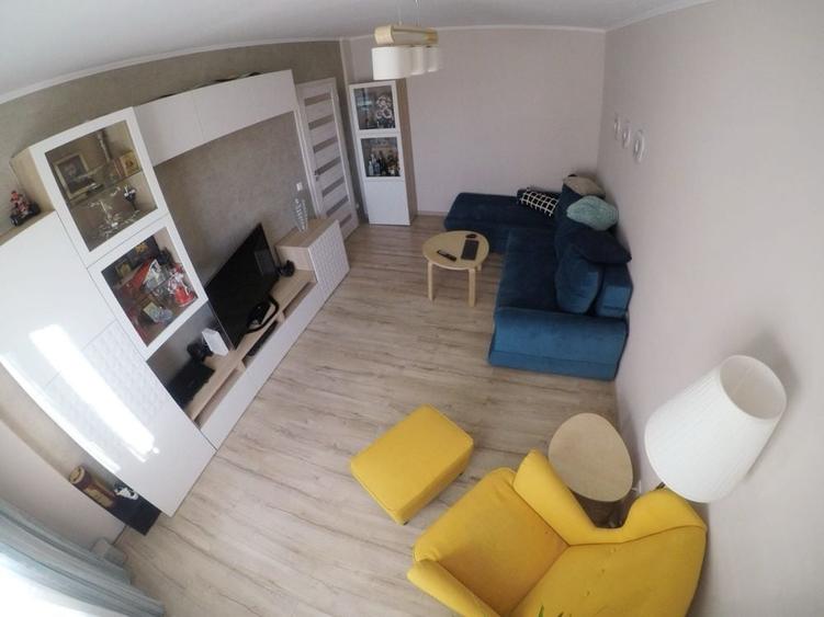 Apartament cu 3 camere decomandat în Ultracentral