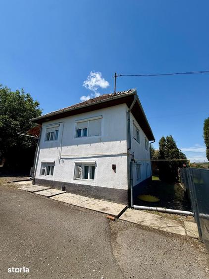 Casă cu 4 camere cu Teren 1900 Mp în Frunzeni