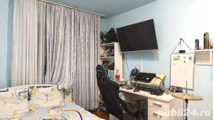 Apartament cu 3 camere decomandat în Ultracentral