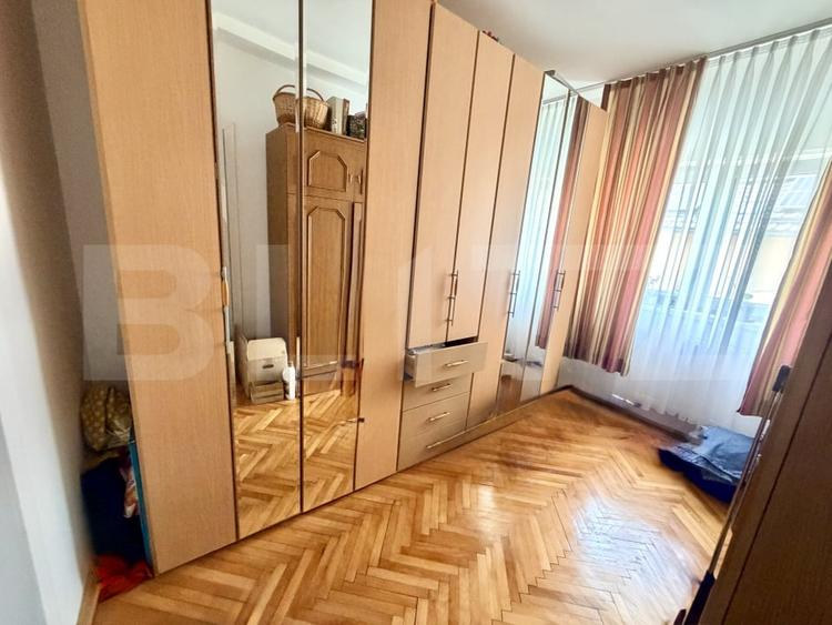 Duplex cu 6 camere cu Canalizare în Cetate