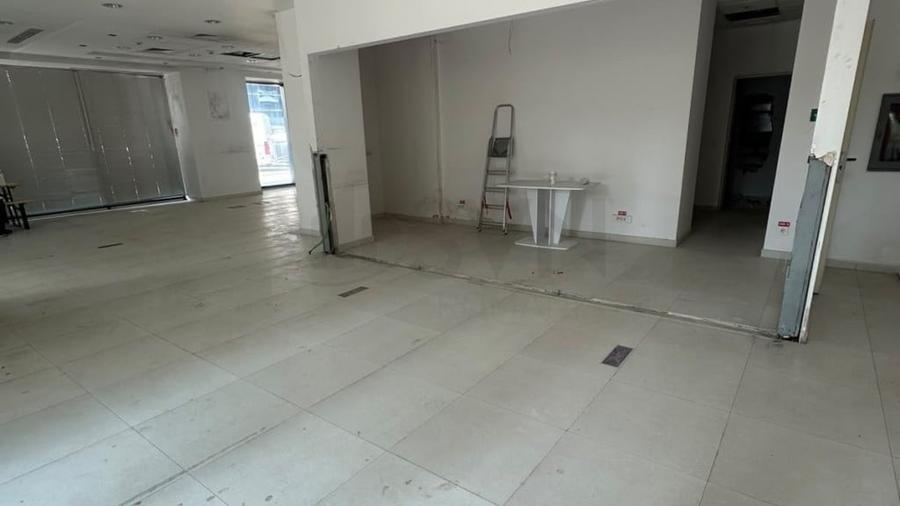 Spațiu comercial, de 152 mp, în Central