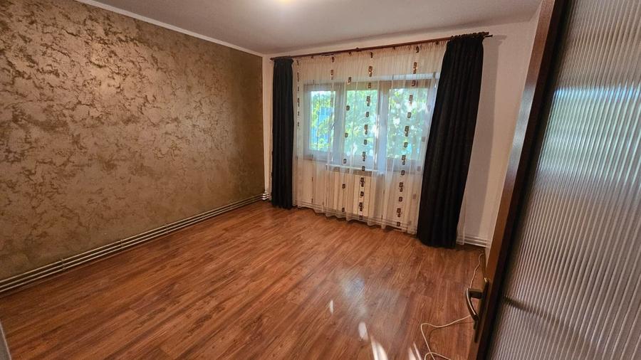 Apartament cu 3 camere decomandat în Țiglina 3