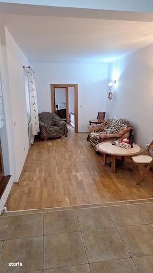 Casă cu 4 camere cu Teren 80 Mp în Central