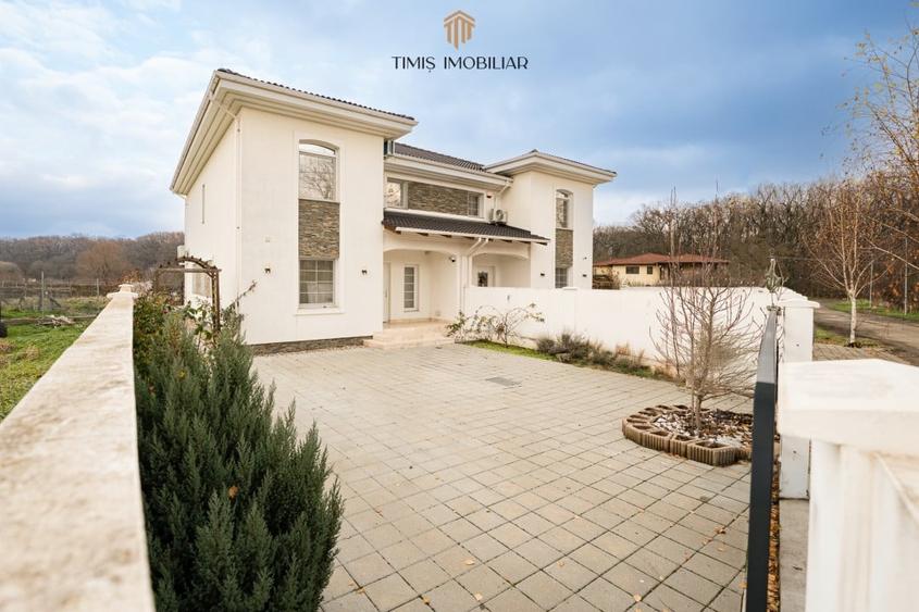 Duplex cu 6 camere cu Canalizare în Dumbrăvița