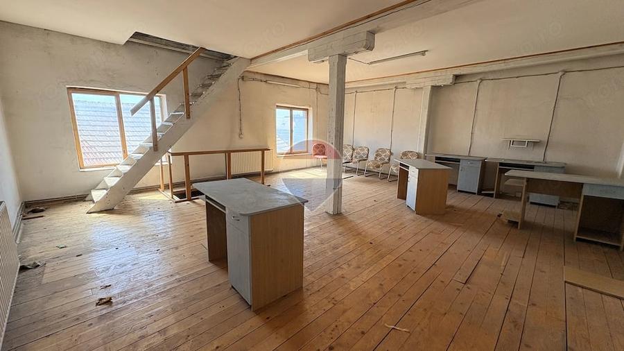 Casă cu Teren 325 Mp în Central