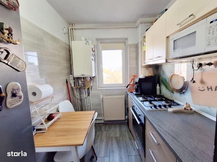 Apartament cu 2 camere semidecomandat în Mioriței