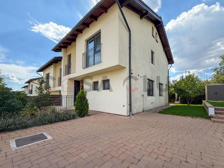 Duplex cu 4 camere cu Canalizare în Dâmbul Rotund