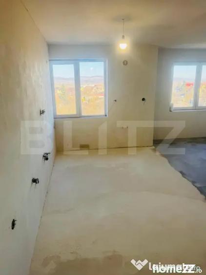Apartament cu 3 camere decomandat în Sângeorgiu de Mureș
