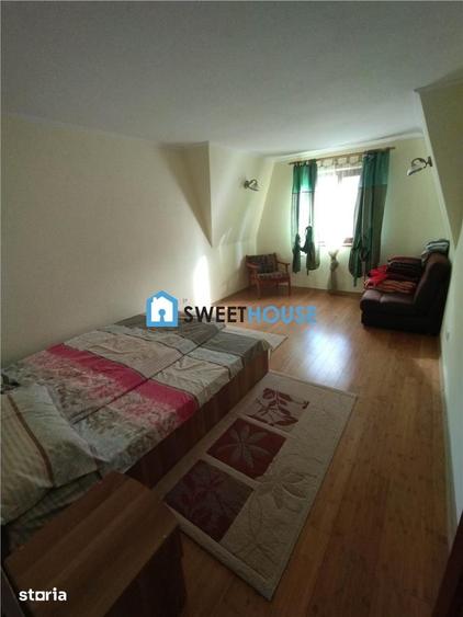 Casă cu 4 camere cu Teren 1200 Mp în Recea