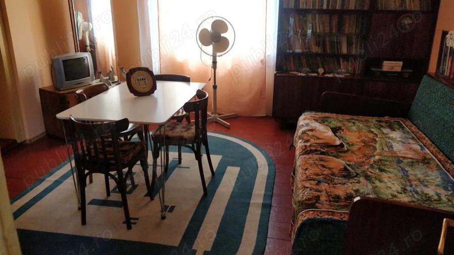 Casă cu 4 camere cu Teren 882 Mp în Cacica