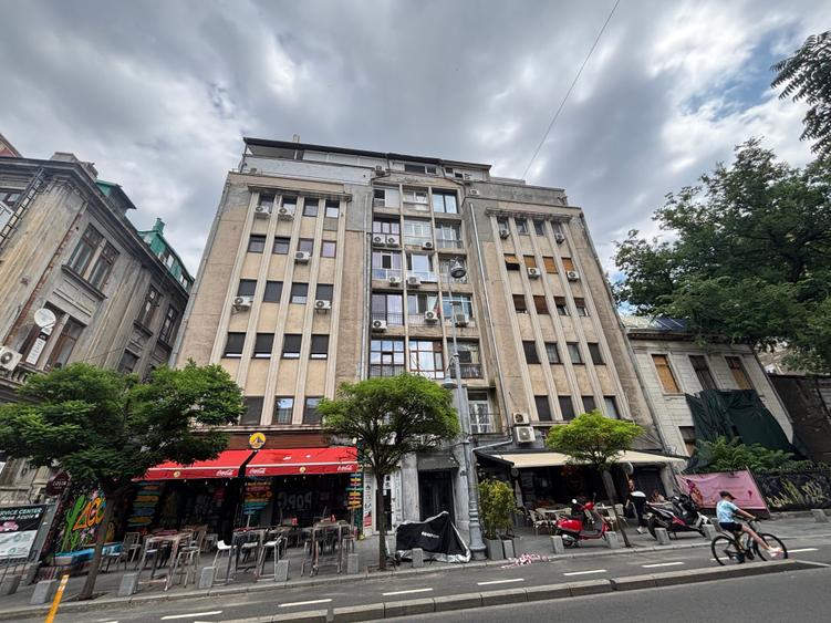Apartament cu 2 camere semidecomandat în Calea Victoriei