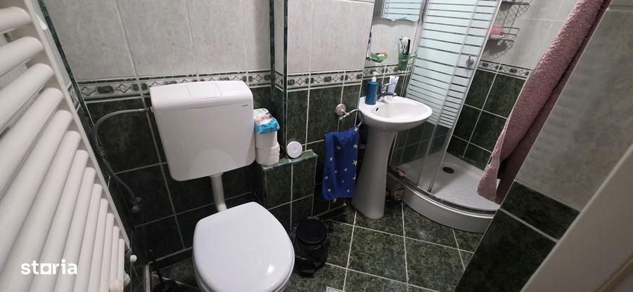 Casă cu 4 camere în Delfinariu