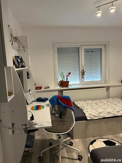 Apartament cu 4 camere în Fetești-Gară