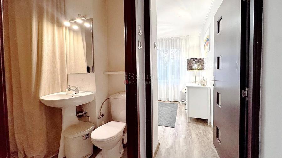 Apartament cu 4 camere decomandat, mobilat în Centrul Civic