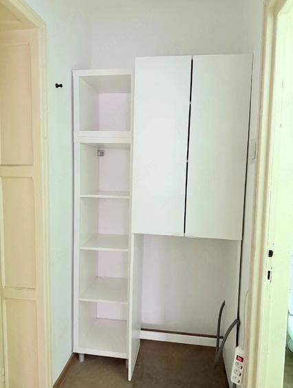 Apartament cu 3 camere semidecomandat în Pajura