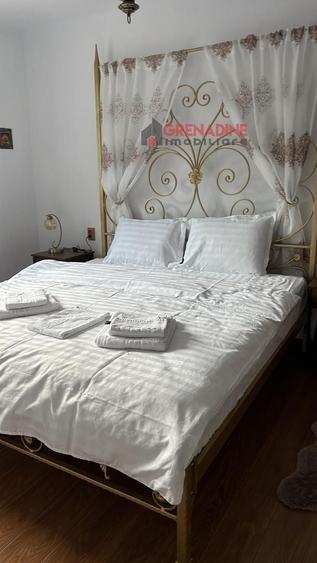 Apartament cu 3 camere decomandat, mobilat în Centrul Istoric