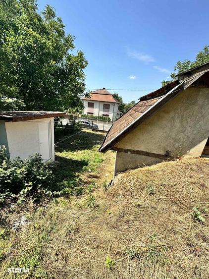 Casă cu 2 camere cu Teren 1349 Mp în Supur