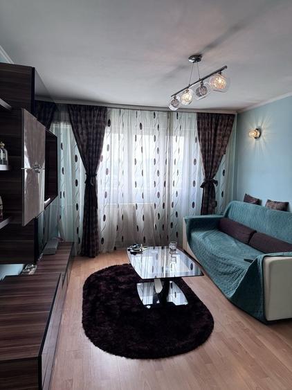 Apartament cu 2 camere decomandat, mobilat în Brâncoveanu