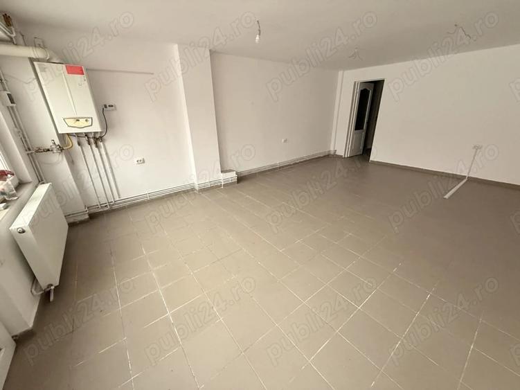 Spațiu comercial, de 60 mp, în Bartolomeu