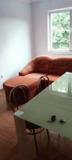 Apartament cu 2 camere semidecomandat, mobilat în Solidarității