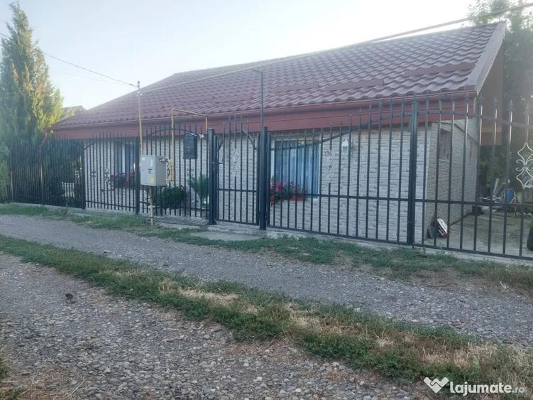 Casă cu 1 camere în Dancu