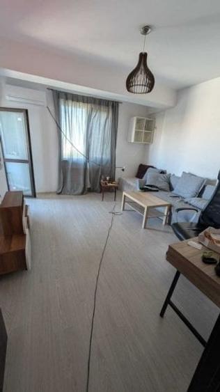 Apartament cu 2 camere decomandat, mobilat în Apărătorii Patriei