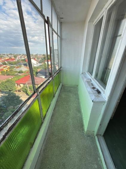 Apartament cu 3 camere semidecomandat în Andrei Mureșanu