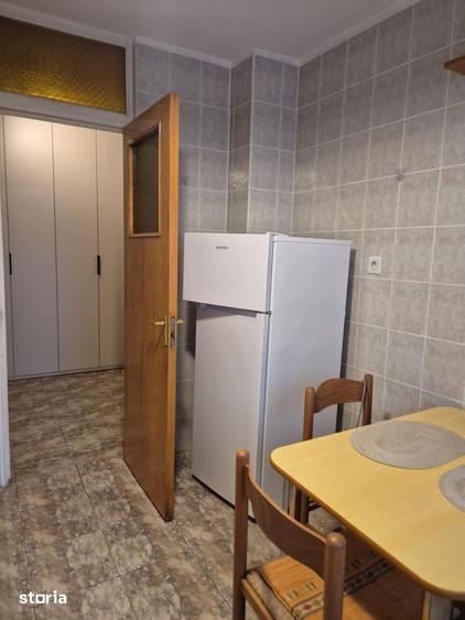Apartament cu 2 camere semidecomandat în Grivița