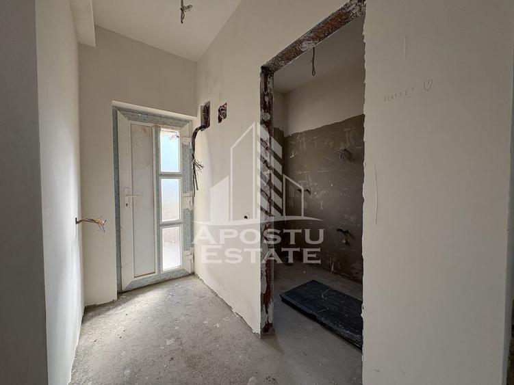Casă cu 4 camere cu Teren 290 Mp în Urseni