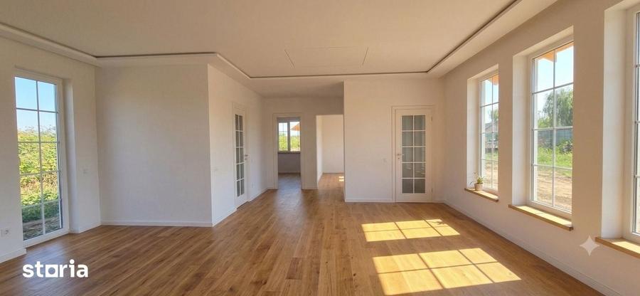 Casă cu 4 camere cu Teren 400 Mp în Clinceni